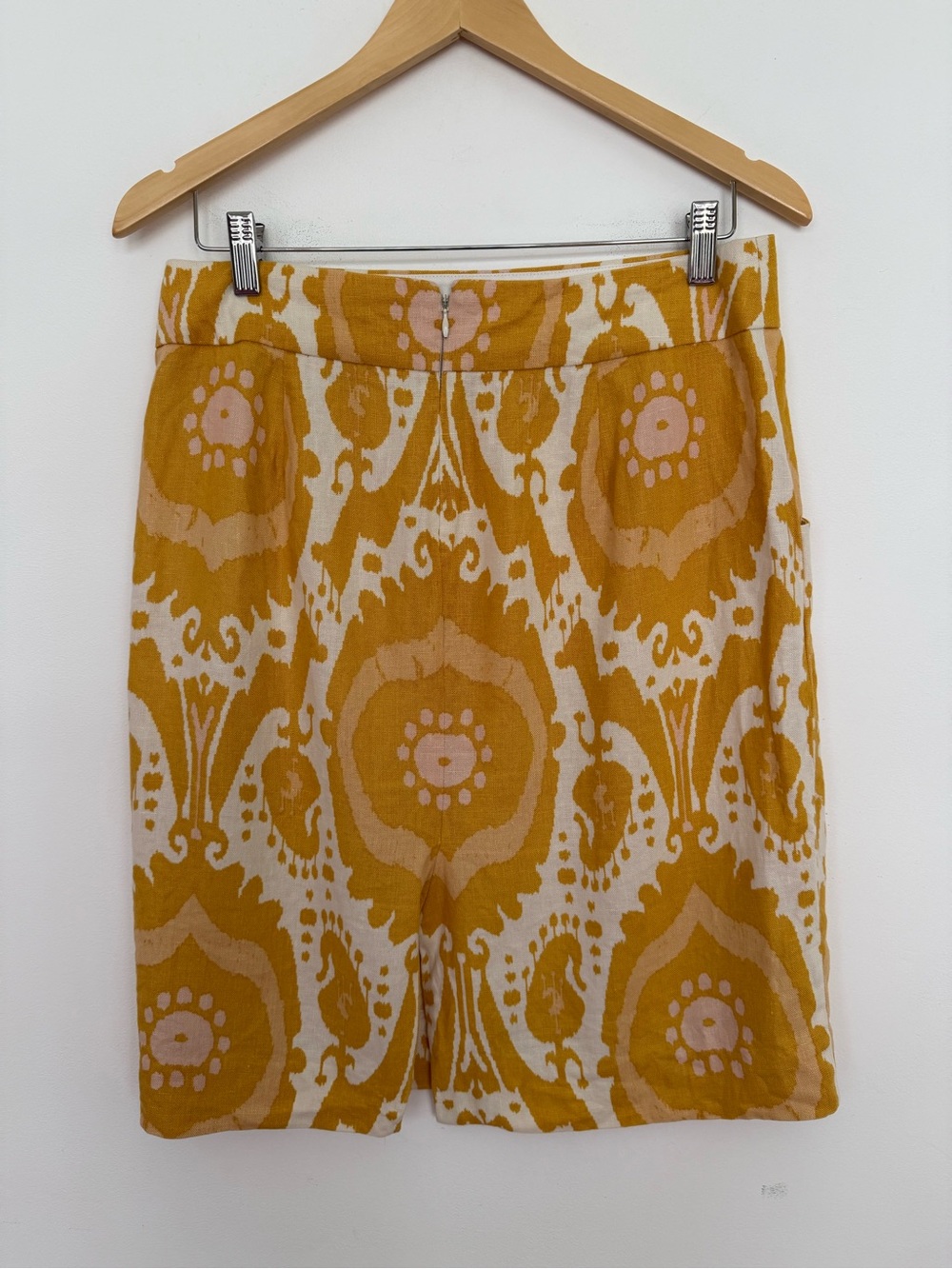 J.Crew 100% Linen Mustard Yellow Ikat Print Pencil Skirt Women's Size 6 - Picture 3 of 9